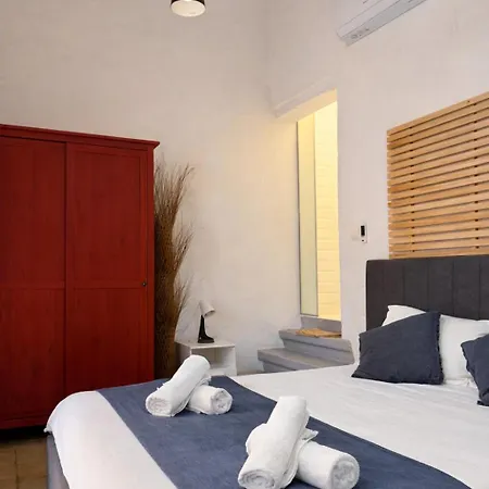 Maisonette Malta * فاليتا